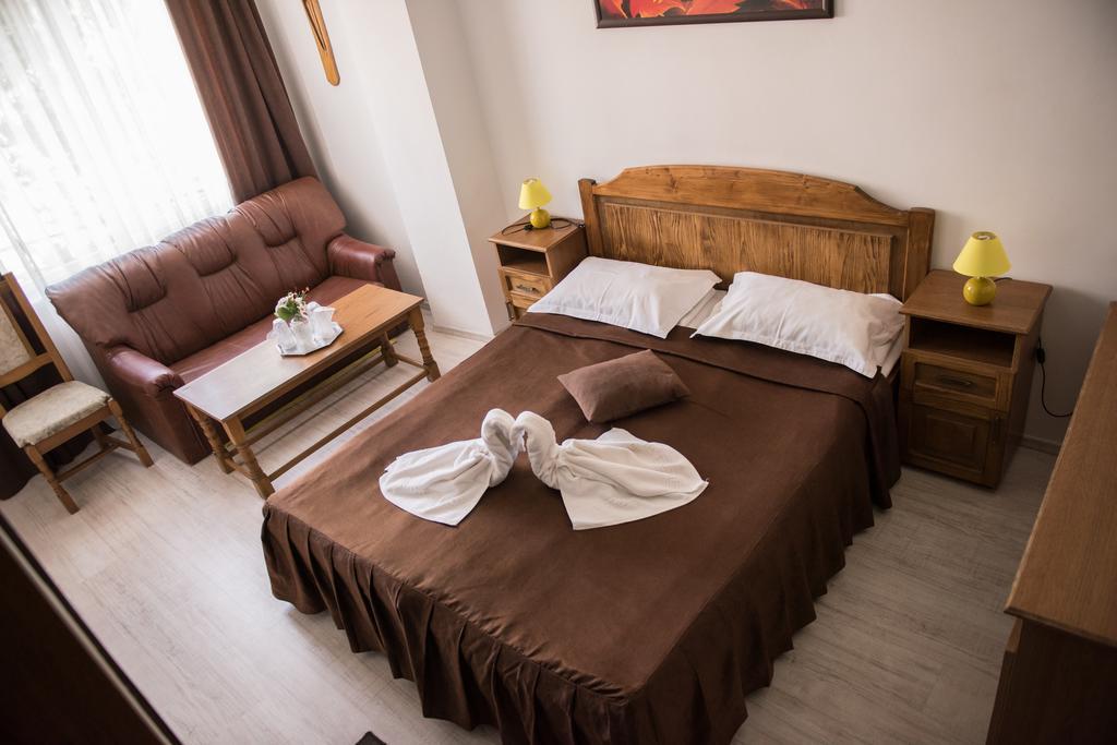Hotel Dynes Eforie Nord Eksteriør bilde